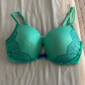 Vs padded bra 34d